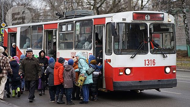 В Ижевске временно закроют движение троллейбусов на перекрёстке улиц Удмуртской и Холмогорова