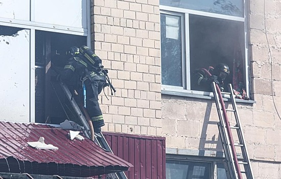 В Москве ликвидировали пожар в здании на Бережковской набережной