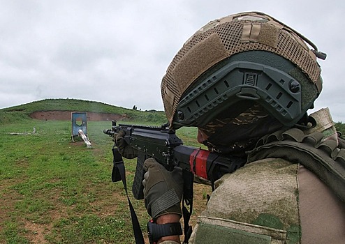 В Приморском крае военнослужащие Восточного военного округа совершенствуют навыки скоростной стрельбы