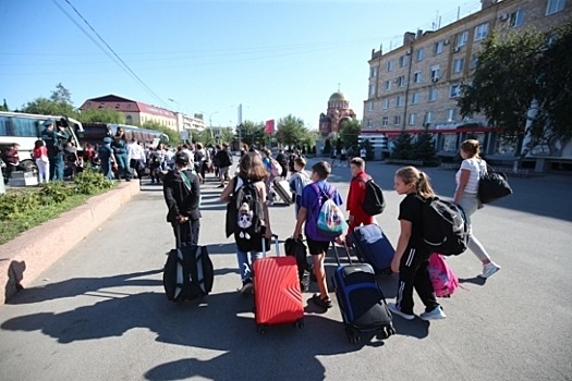 В Волгоград приехали 107 детей из Курской области