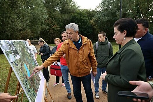 Во время выезда в Ашманн-парк у мэрии украли два мольберта, чиновники ищут свидетелей и просят воров одуматься