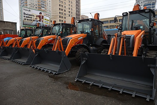 До конца года в Новосибирск поступит 112 единиц спецтехники