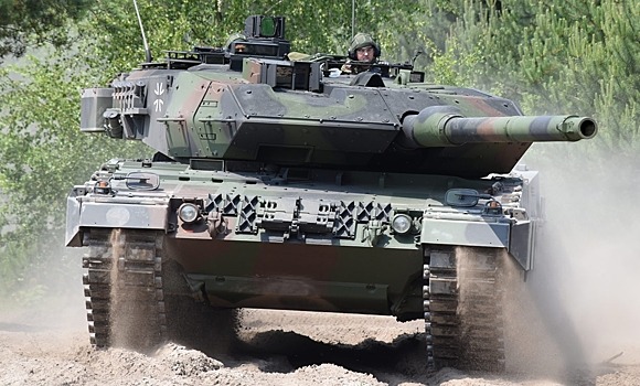 В Германии представили модернизированный танк Leopard 2A7 A1