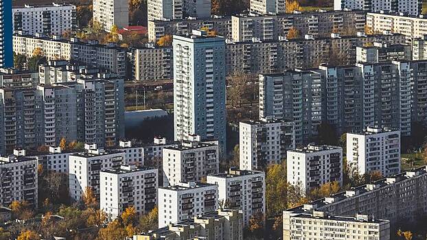 Малолетние дети мигрантов занялись сексом прямо во дворе дома в Москве