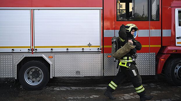 Мощный пожар в «Каспийск-ЭКСПО» увеличился на 600 «квадратов»