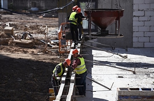 Московские специалисты восстанавливают медучреждения в Луганске и Донецке