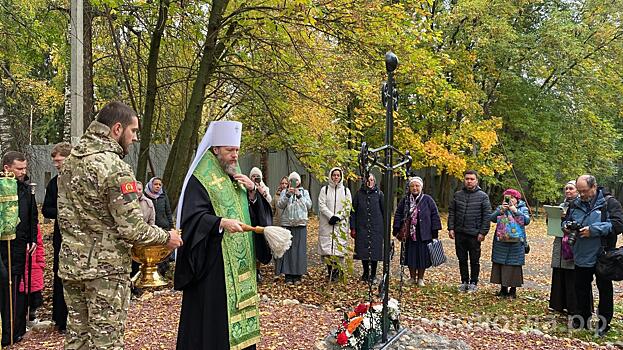 Памятный крест на месте погребения преподобномученика Галактиона Вологодского освятили в Вологде