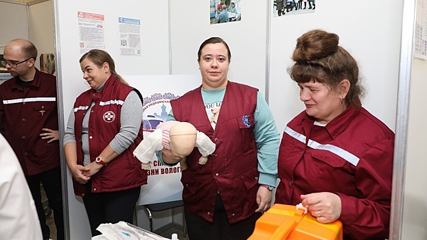 Секция «Здравоохранение» стала одной из самых посещаемых на ярмарке профессий в Вологде