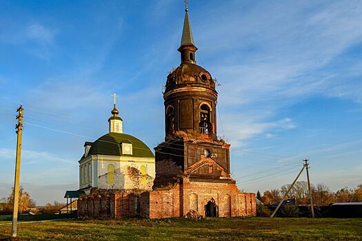 Священник ставлен служить народу