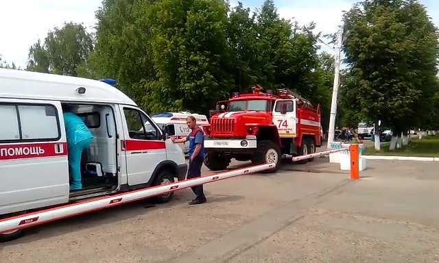 Украинские дроны нацелились на завод ВПК под Нижним Новгородом. Там прогремели взрывы, есть раненые1