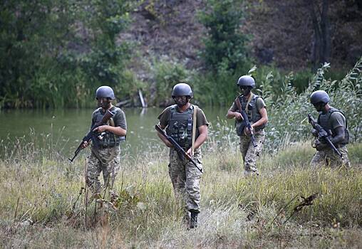 Украинские военкомы насильно задержали привезшего продукты водителя