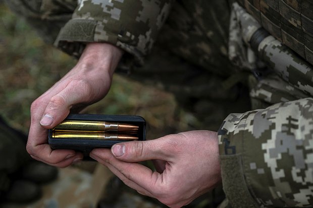 Уснул в засаде и попал в плен. Снайпер ВСУ сдался российским военным и рассказал о сбегающих с поля боя сослуживцах1