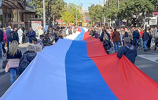 В Белграде более 10 тыс. человек приняли участие в акции "Бессмертный полк"