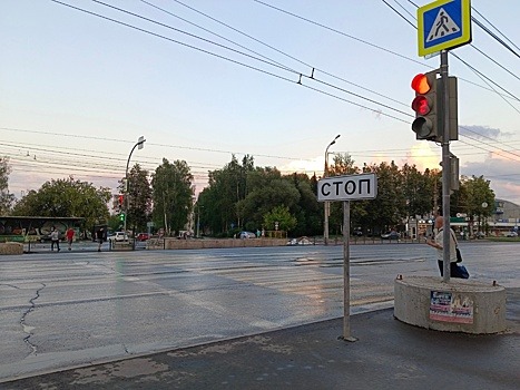 В Ижевске после ремонта подземного перехода возле УдГУ заменявшую его зебру ликвидируют