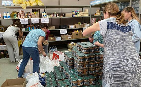 В Курск передано более 80 тонн продуктов для переселенцев