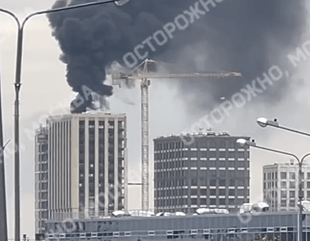 В Москве произошел пожар в районе метро «Нагатинская».