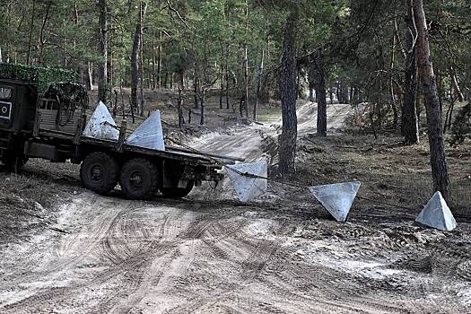 В регионе России на границе с Украиной возвели сотни километров оборонительных сооружений