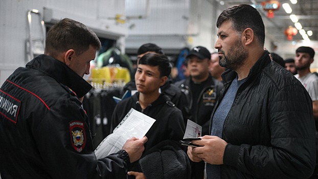 Сотни иностранцев обнаружили в одном из хостелов в Москве