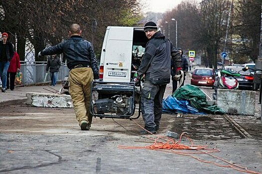 Кадровое голодание, мытарства барахолки и наказание за деревья: 5 событий недели, которые обсуждали в Калининграде