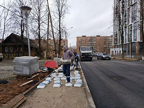 К середине ноября планируется завершить работы в переулке Раздельном в Ижевске