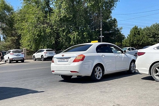 Пристававший к пассажирке таксист пойдет под суд в Приморье