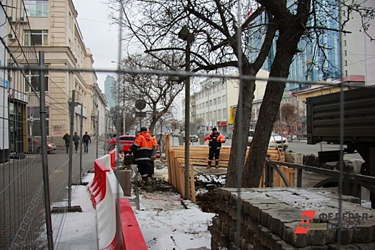 Три человека пострадали из-за прорыва трубы с кипятком в Петербурге