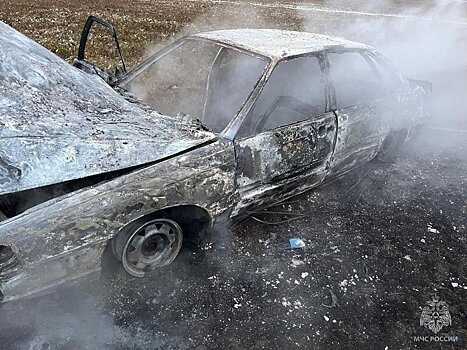 В Кирове владелец "Ауди" сам сжег свою машину