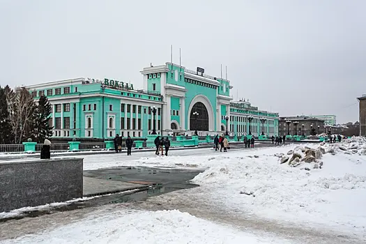 В Новосибирске ищут подрядчика для уборки снега с привокзальной площади