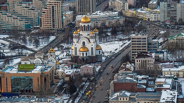 В российском городе улицу затопило фекалиями