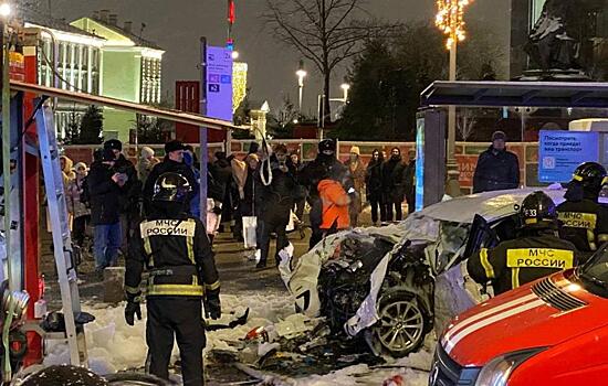 Что известно о ДТП с автобусом и иномаркой в центре Москвы