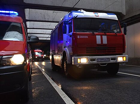 Эвакуация людей проведена из БЦ "Нагатинский" на юге Москвы из-за возгорания