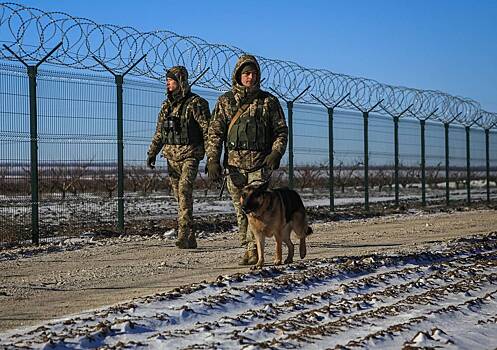 На Украине выявили около 700 помогавших сбежать из страны групп