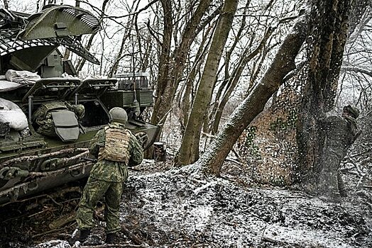 Росийские войска продвинулись к автодороге Курахово — Запорожье