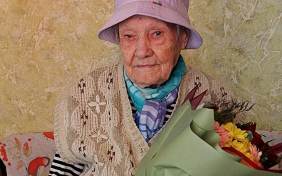 Труженица тыла Евдокия Илларионова отметила 101-летие в Рязани