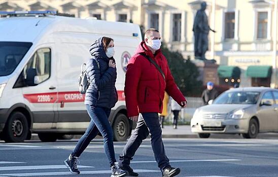 В Петербурге продлили действие антиковидных ограничений