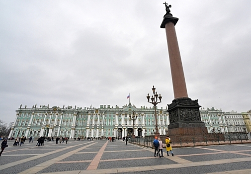 В Санкт-Петербурге из-за угрозы наводнения закрыли дамбу