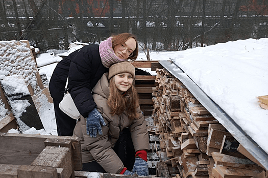 Активисты из Пушкина пообщались с животными и навели порядок в приюте