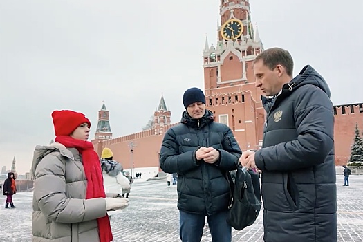 Дегтярев исполнил мечту мальчика из Нижнего Тагила о поездке на ретроавтомобиле