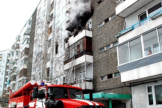 Два человека погибли в пожарах в Свердловской области из-за курения