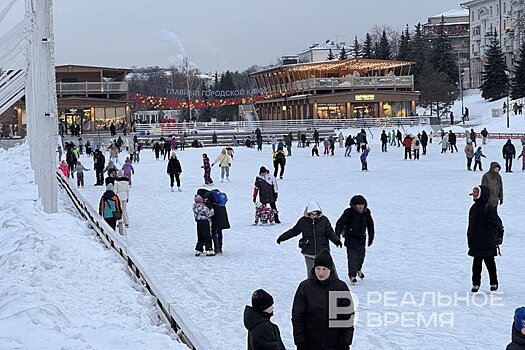 Каток в парке "Черное озеро" закрыт до наступления холодов