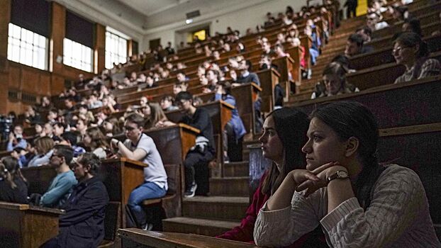 Названа дата перехода вузов России на новую систему образования