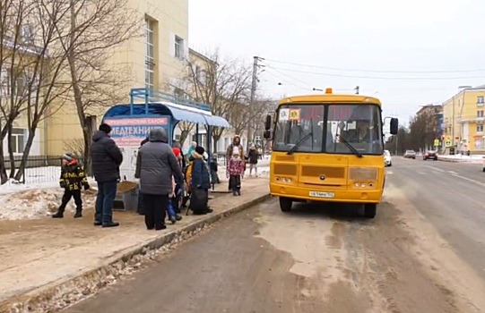 Школьные автобусы вновь пустили в Дзержинске после инцидента с отменой рейсов