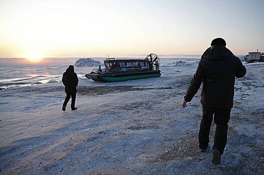 Сильный ветер и гололедицу пообещали ряду регионов России