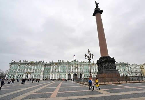 СМИ: В Санк-Петербурге эвакуировали Эрмитаж