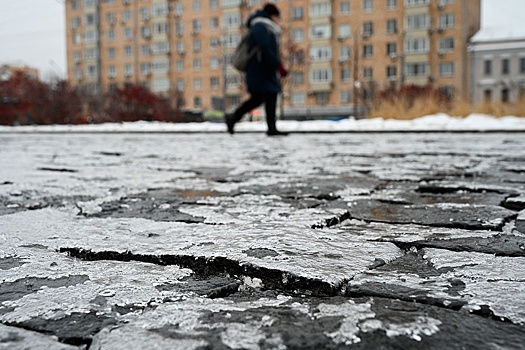 Суд: Чиновники должны выплачивать компенсации морального вреда за гололед