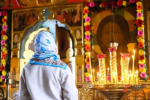 В Челябинске готовят купели на Крещение