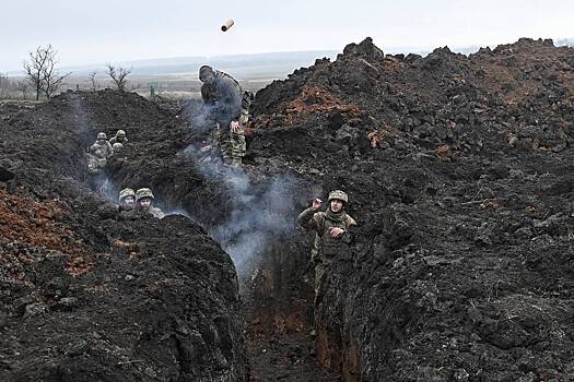 В МО России назвали единственный для Зеленского способ задержать обрушение фронта