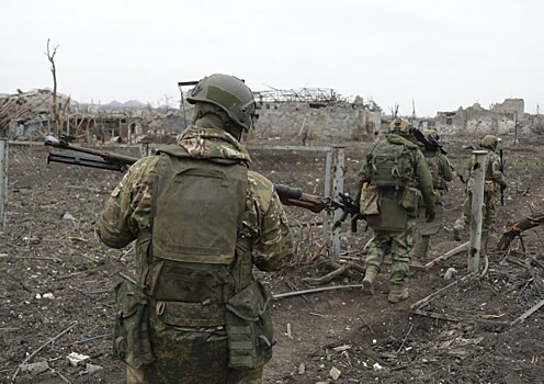 Сын участника Вьетнамской войны спас бойцов под Курском