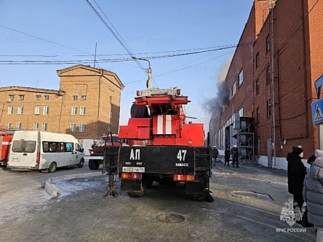 В Челябинской области произошел пожар на заводе