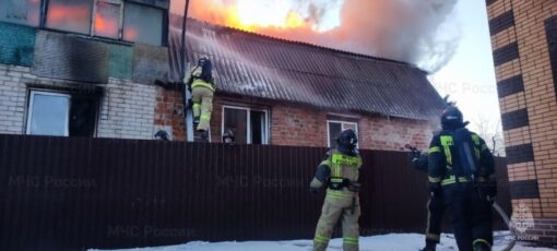 В МЧС обнародовали подробности пожара на Прядильной0